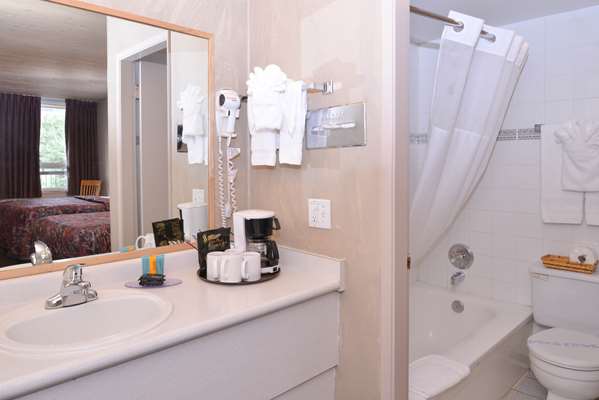  - Canadas Best Value Inn Fernie