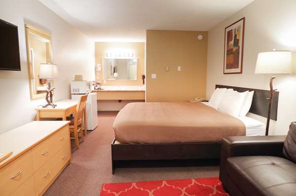  - Canadas Best Value Inn Fernie