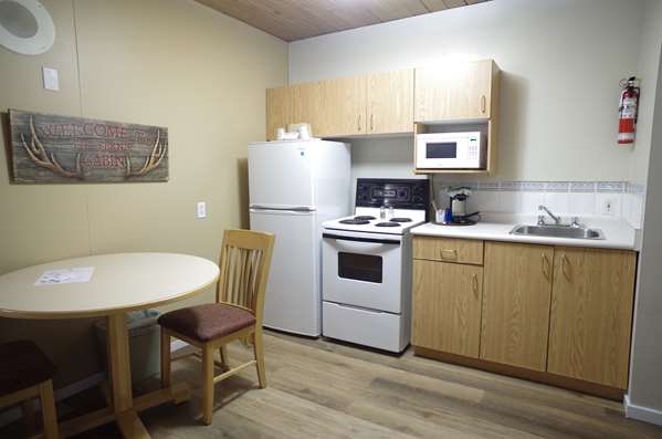Suite - Canadas Best Value Inn Fernie