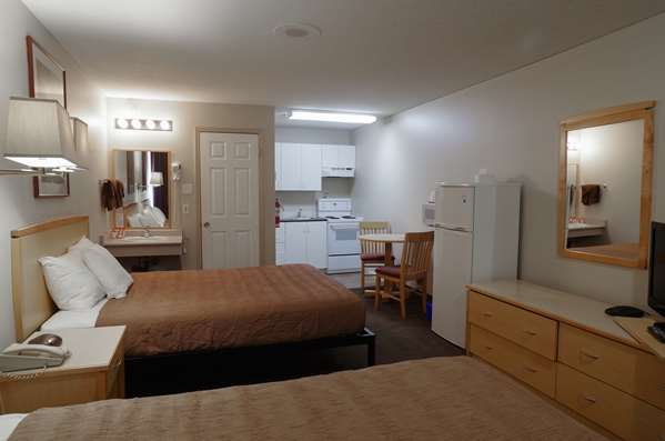  - Canadas Best Value Inn Fernie