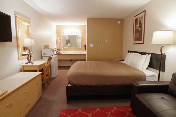  - Canadas Best Value Inn Fernie