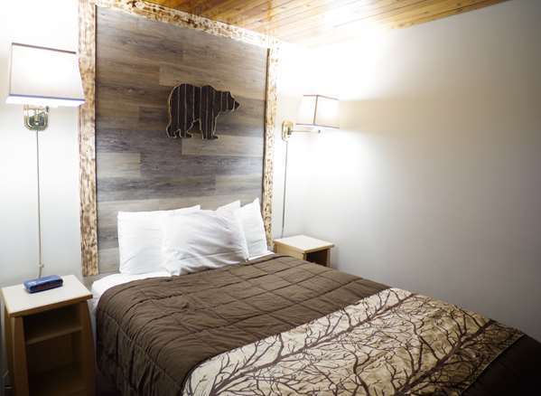 Suite - Canadas Best Value Inn Fernie