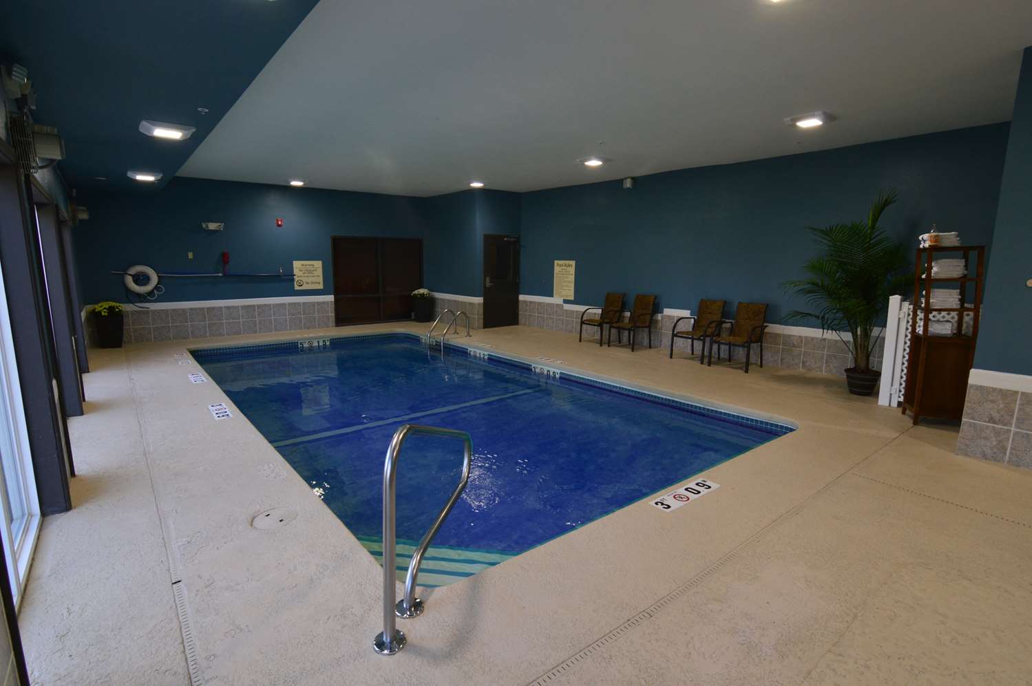 Best Western Plus Lees Summit Hotel Mo See S Pool Best Western Plus Lees Summit Hotel