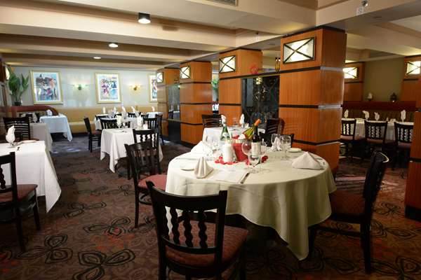 Restaurant - Inn at Great Neck