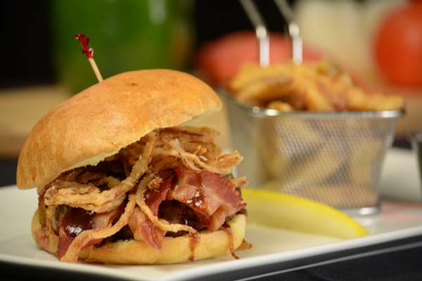 Restaurant - Inn at Great Neck