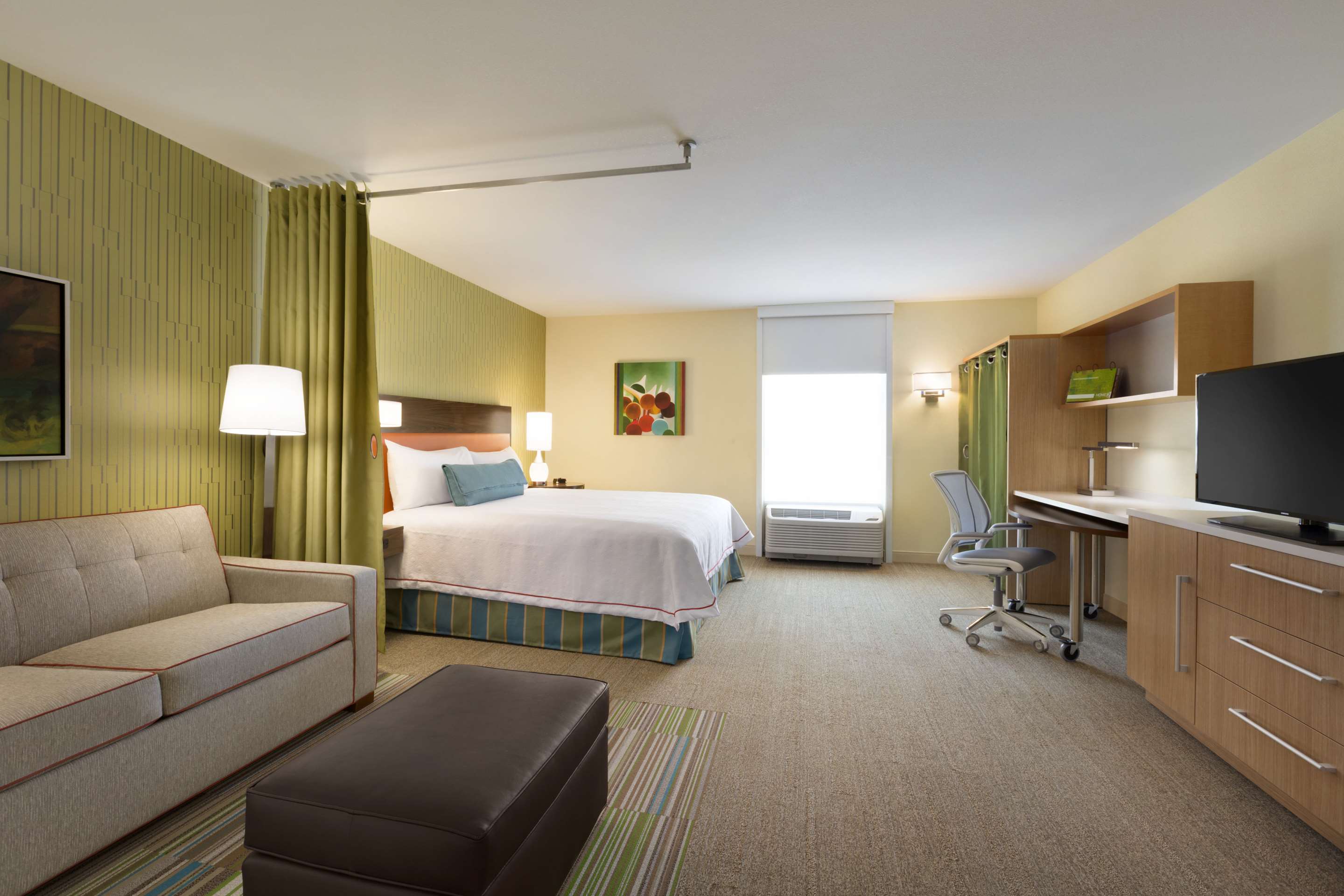 Guest room