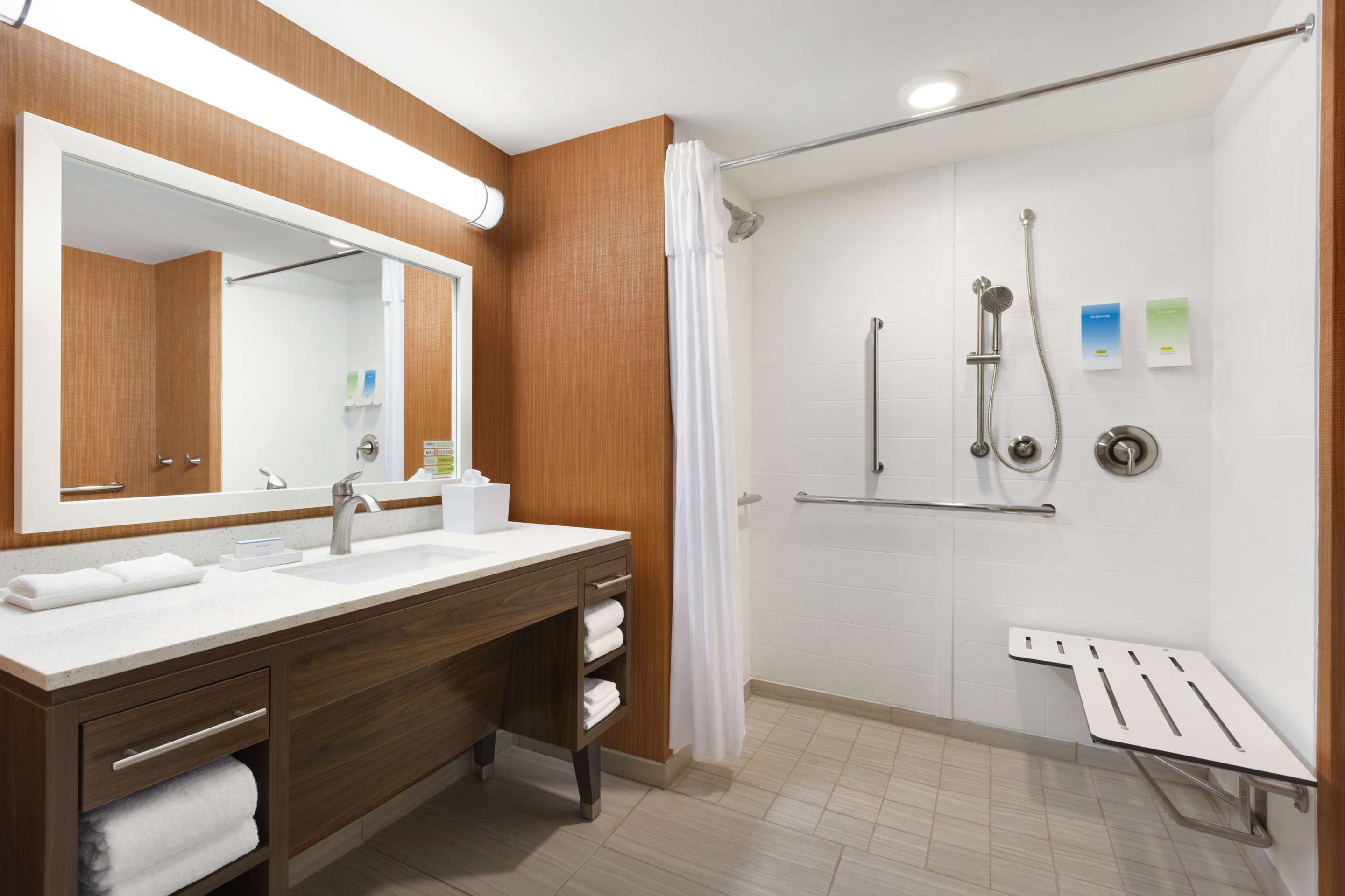 Guest room bath