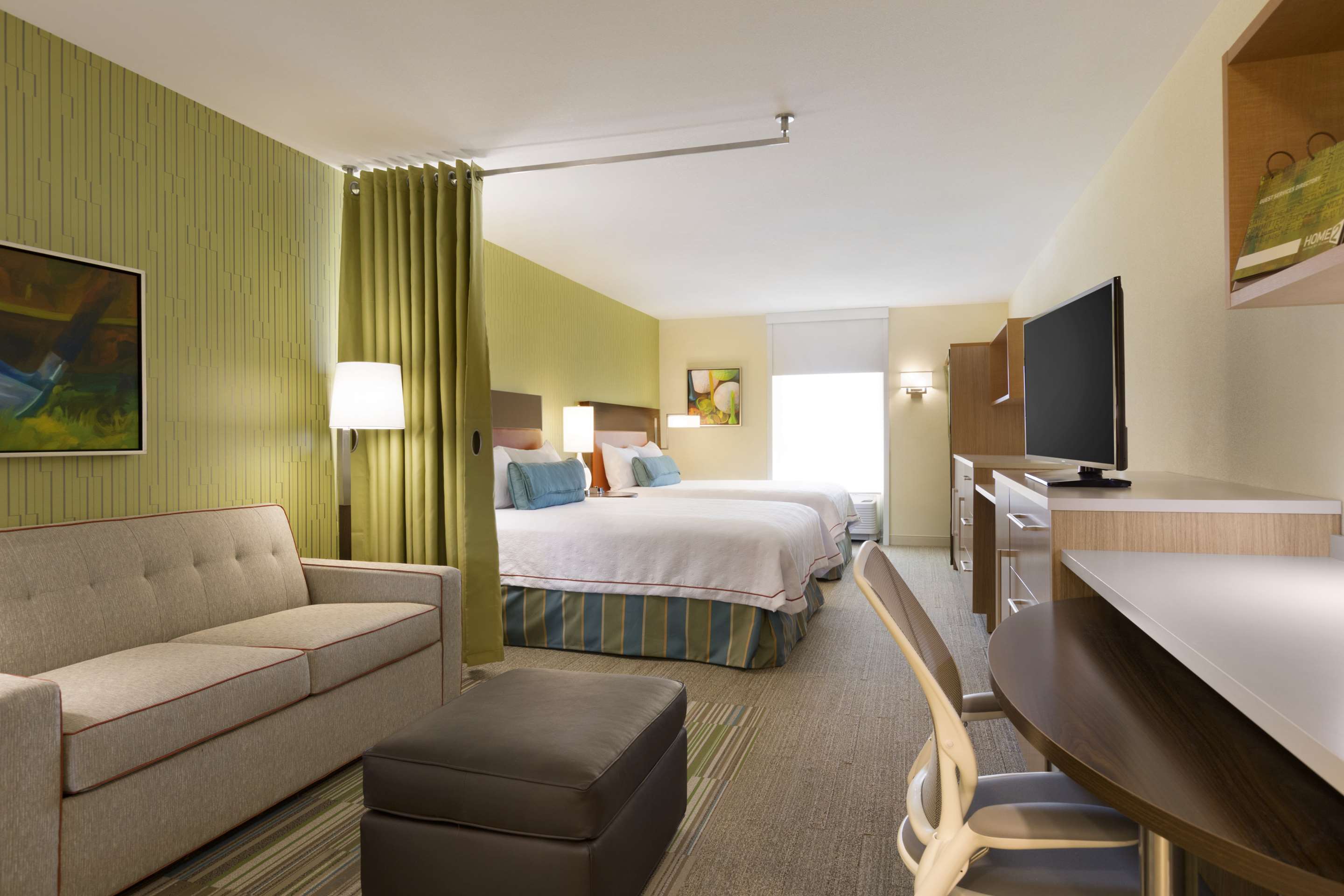 Guest room