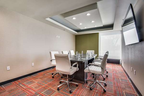  - Home2 Suites by Hilton DFW Airport South Irving