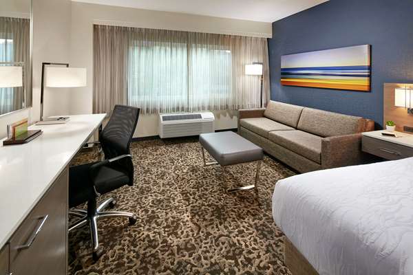  - Hilton Garden Inn Mission Valley Stadium San Diego - I-15, Exit 8