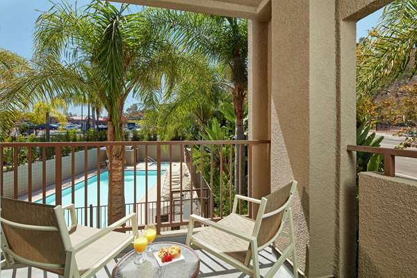  - Hilton Garden Inn Mission Valley Stadium San Diego - I-15, Exit 8