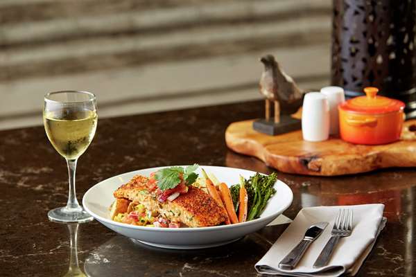 Restaurant - Hilton Garden Inn Mission Valley Stadium San Diego - I-15, Exit 8