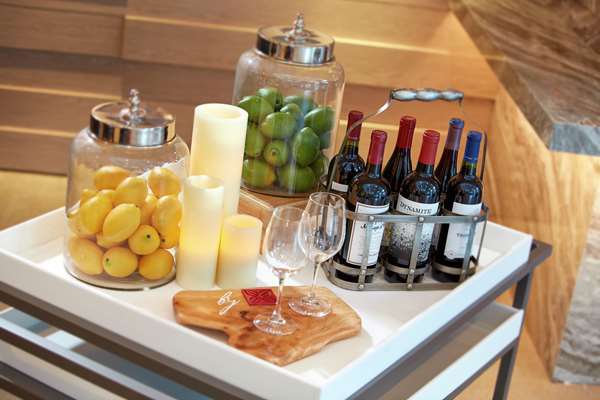 Restaurant - Hilton Garden Inn Mission Valley Stadium San Diego - I-15, Exit 8