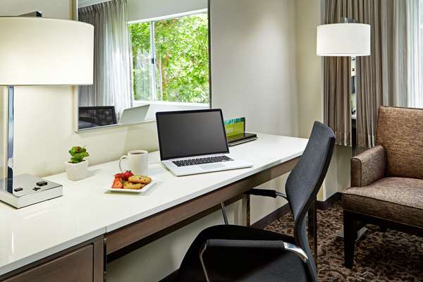  - Hilton Garden Inn Mission Valley Stadium San Diego - I-15, Exit 8