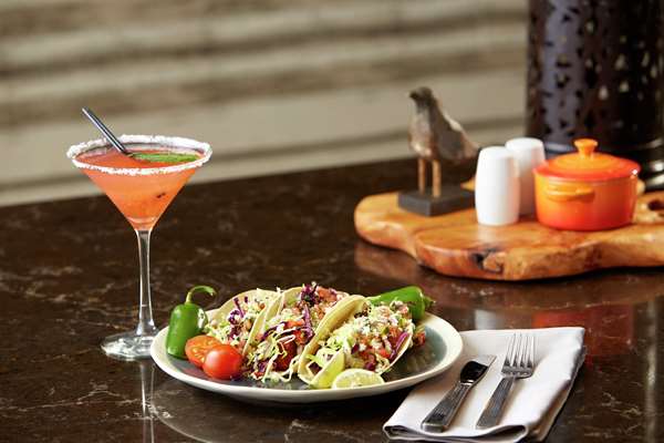 Restaurant - Hilton Garden Inn Mission Valley Stadium San Diego - I-15, Exit 8