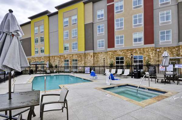 Pool - Homewood Suites by Hilton Tyler