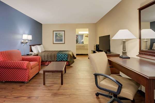  - Days Inn AUM Montgomery - I-85, Exit 6