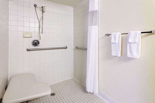  - Days Inn AUM Montgomery - I-85, Exit 6