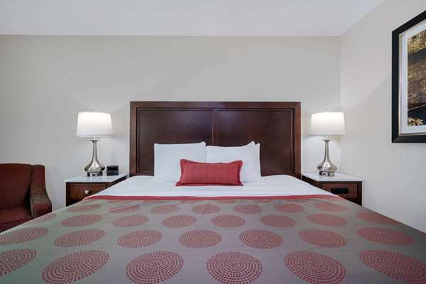  - Ramada Hotel Golden Valley