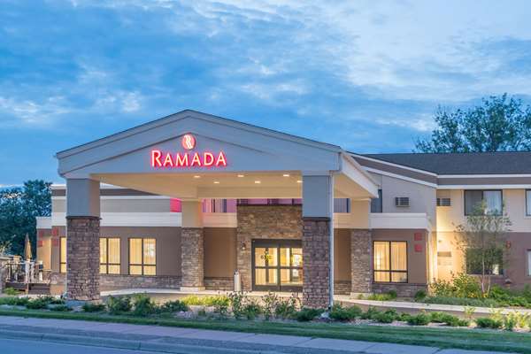 Exterior view - Ramada Hotel Golden Valley