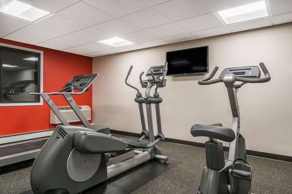 Fitness/ Exercise Room - Ramada Hotel Golden Valley