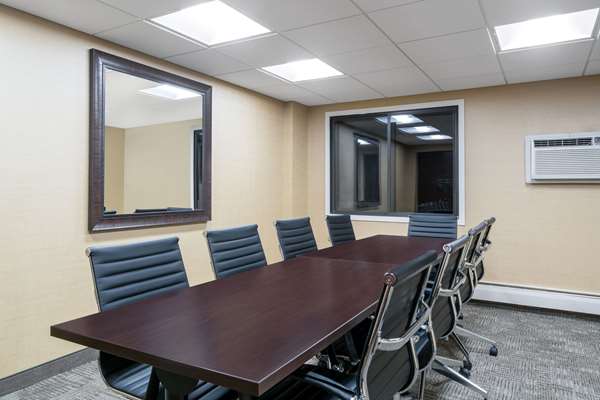  - Ramada Hotel Golden Valley