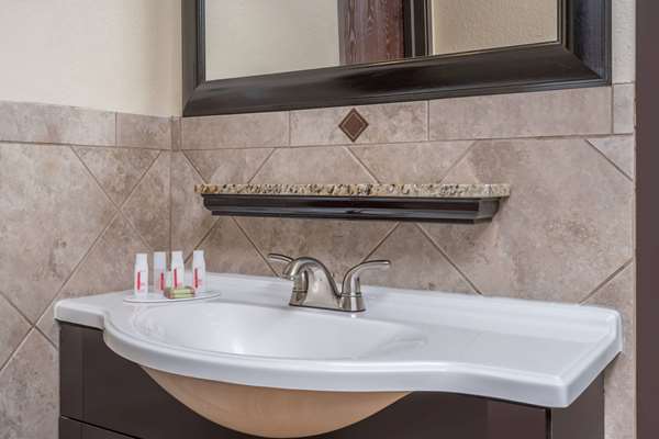  - Ramada Hotel Golden Valley