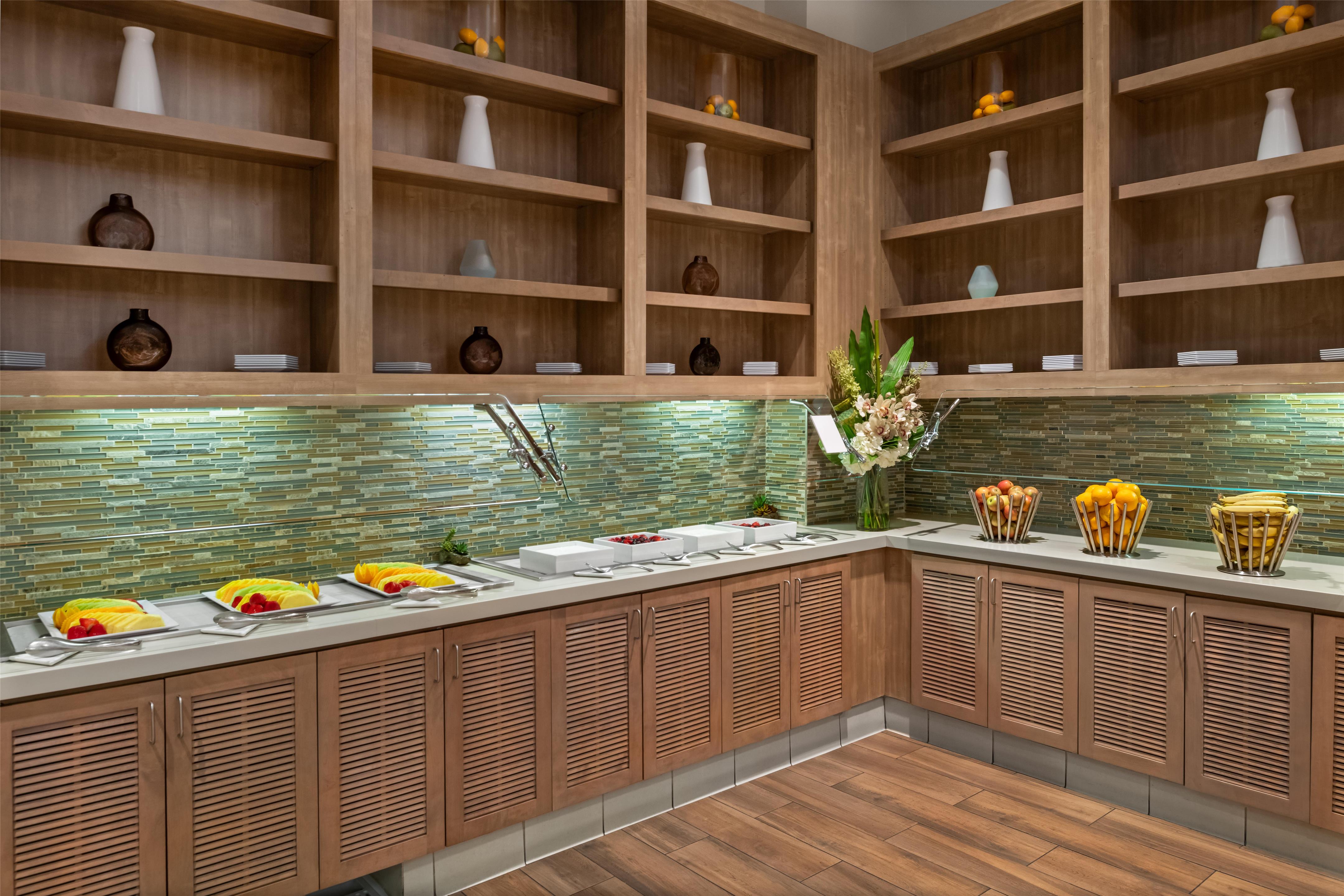 Breakfast Area | Hyatt House at Anaheim Resort/Convention Center