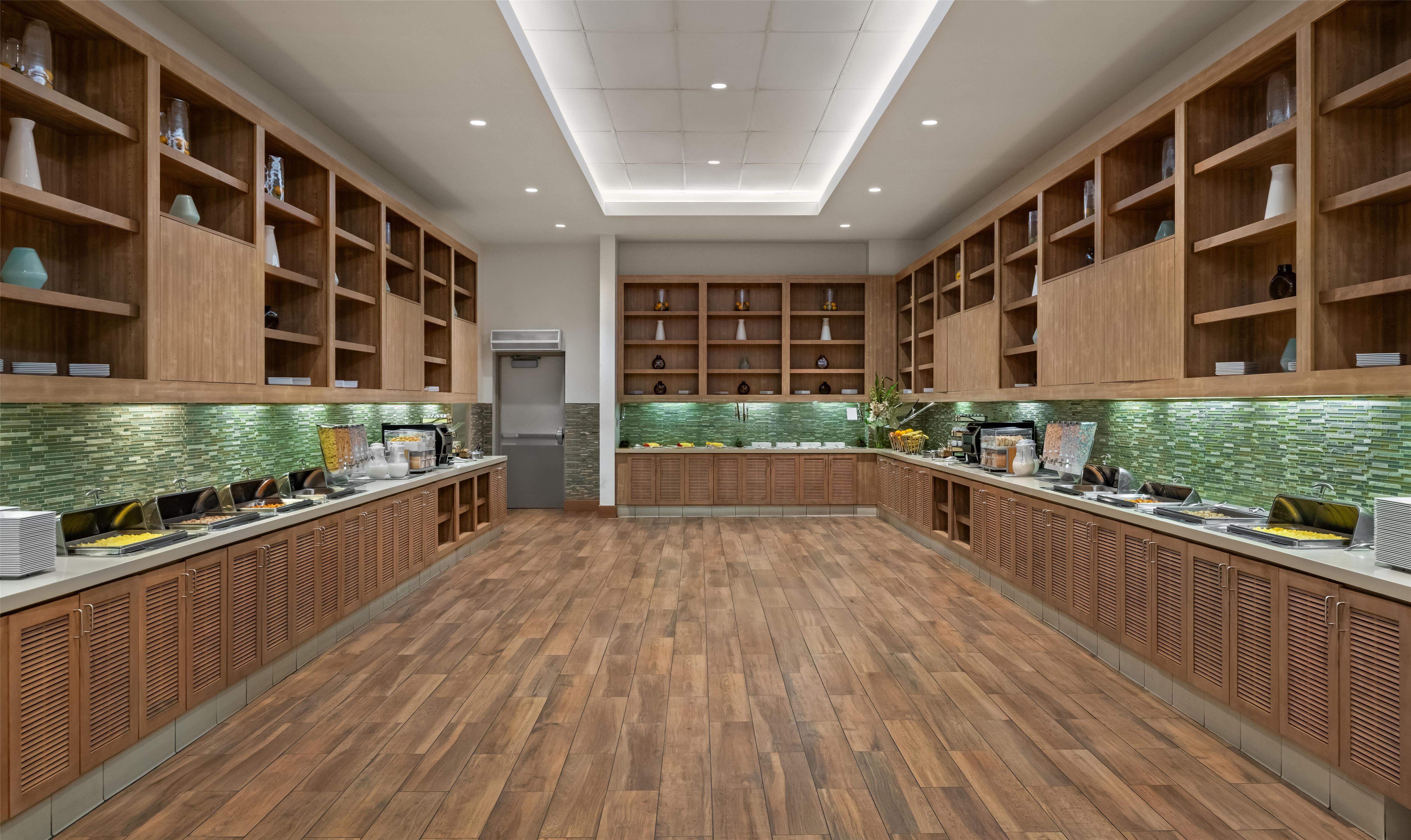 Breakfast Area | Hyatt House at Anaheim Resort/Convention Center