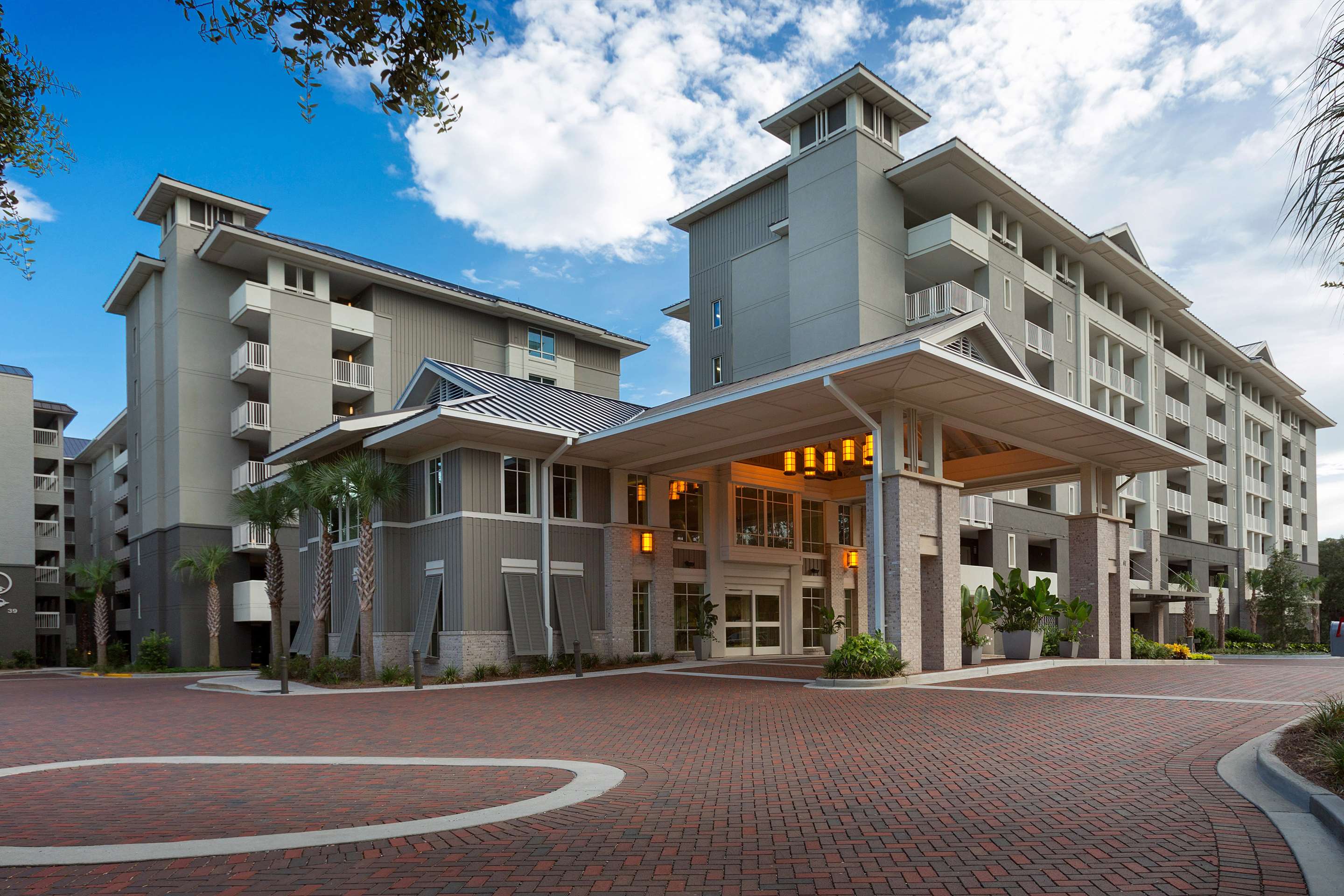 Exterior | Hilton Grand Vacations Club Ocean Oak Resort Hilton Head