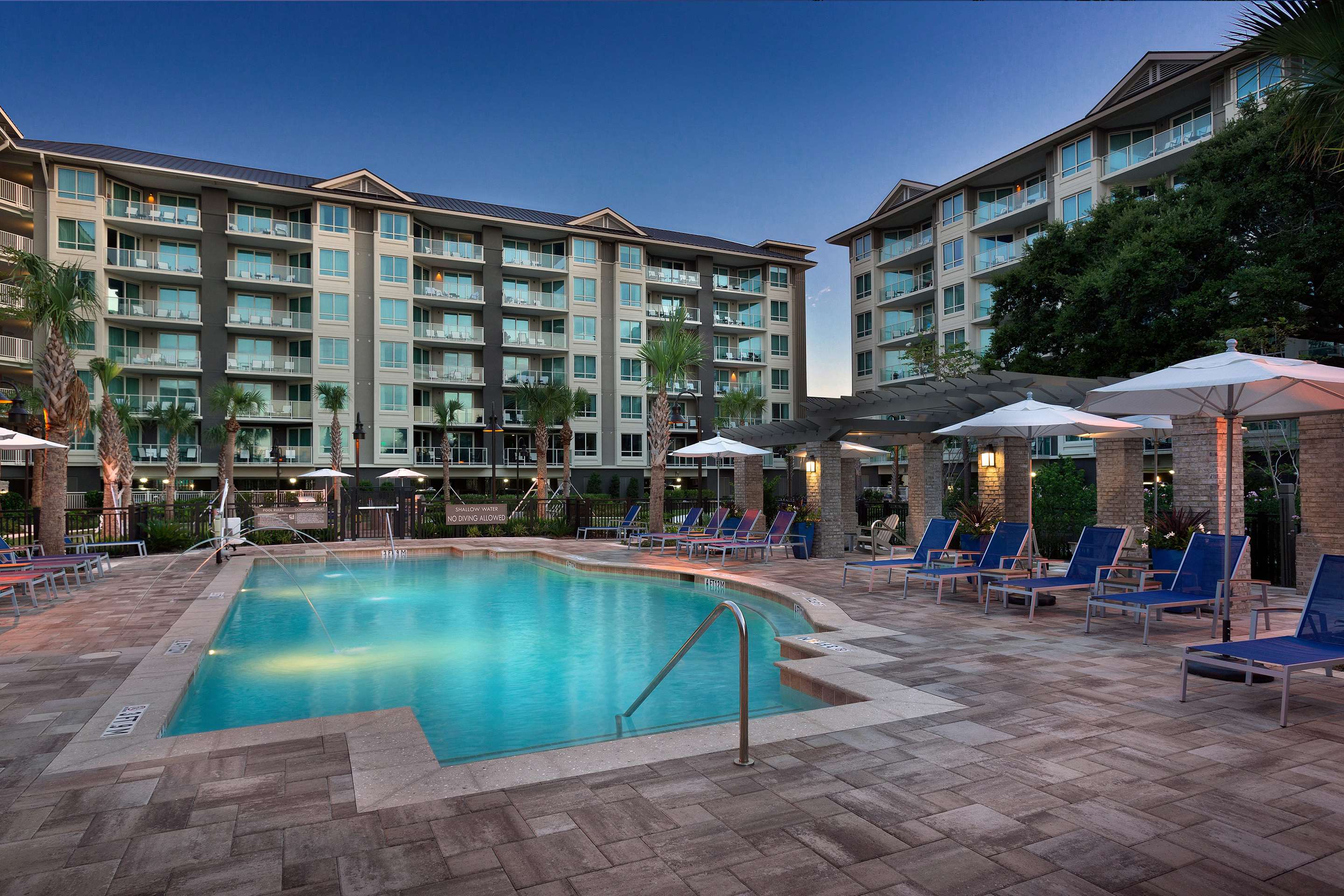 Pool | Hilton Grand Vacations Club Ocean Oak Resort Hilton Head
