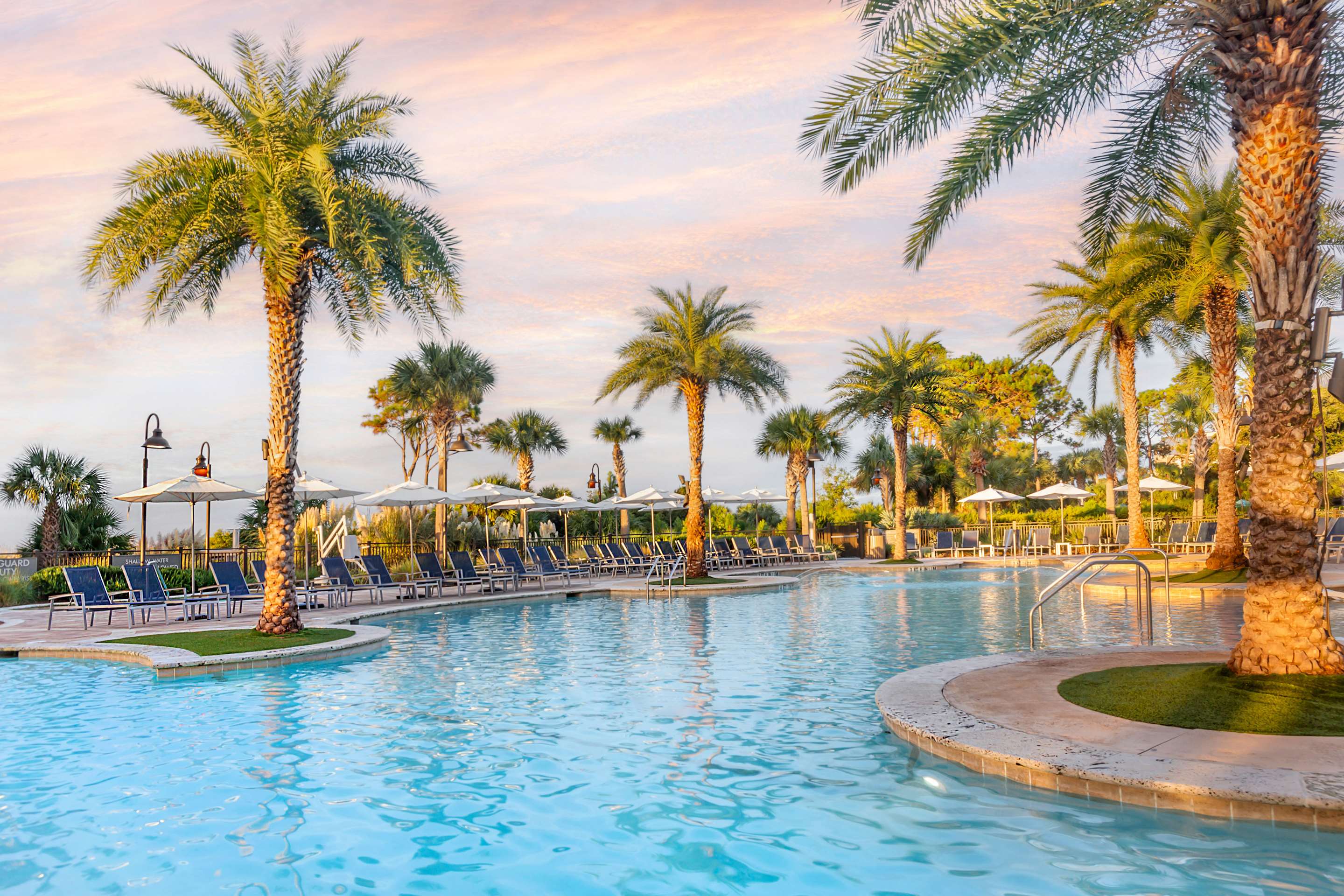Pool | Hilton Grand Vacations Club Ocean Oak Resort Hilton Head