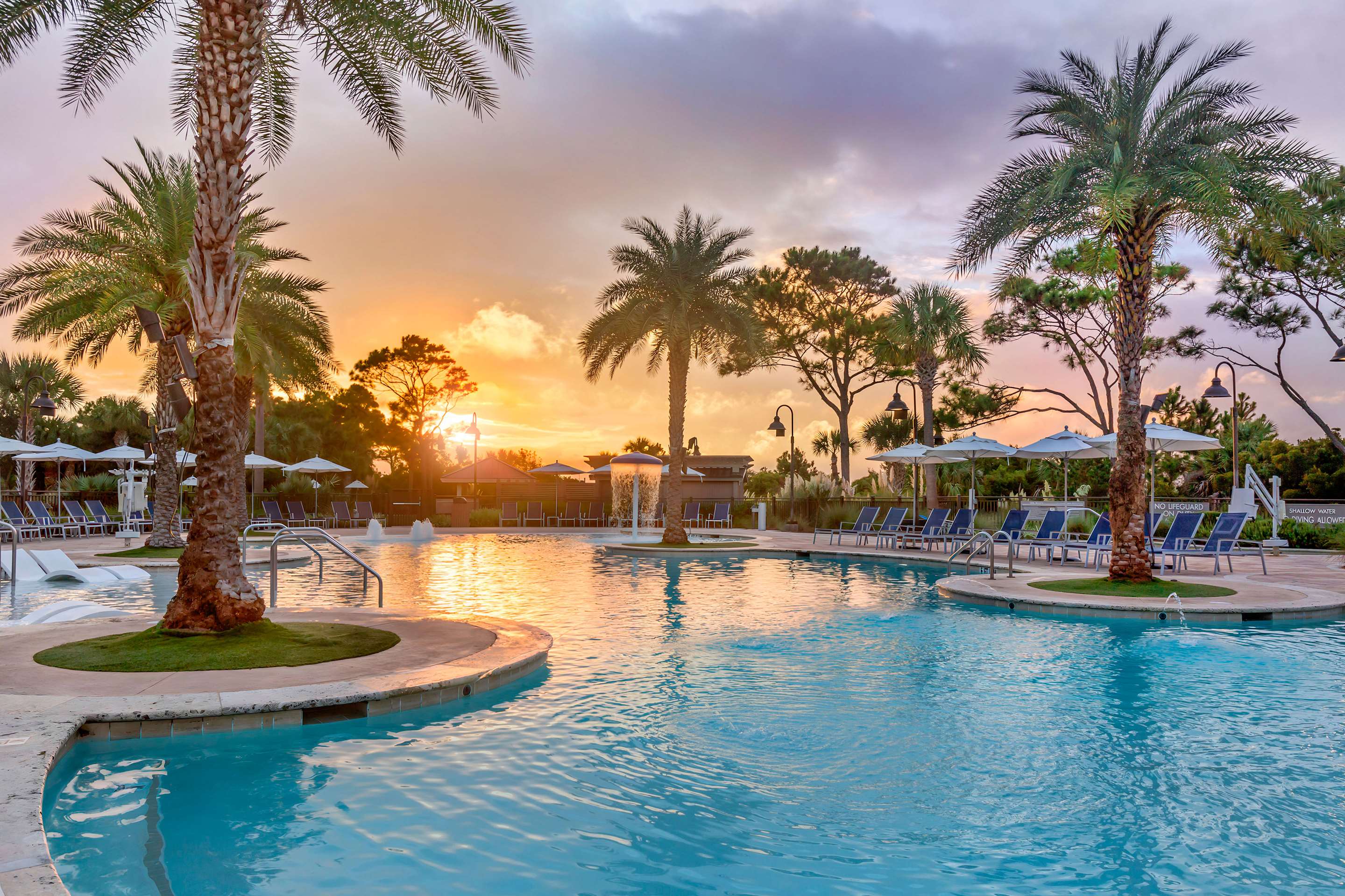 Pool | Hilton Grand Vacations Club Ocean Oak Resort Hilton Head