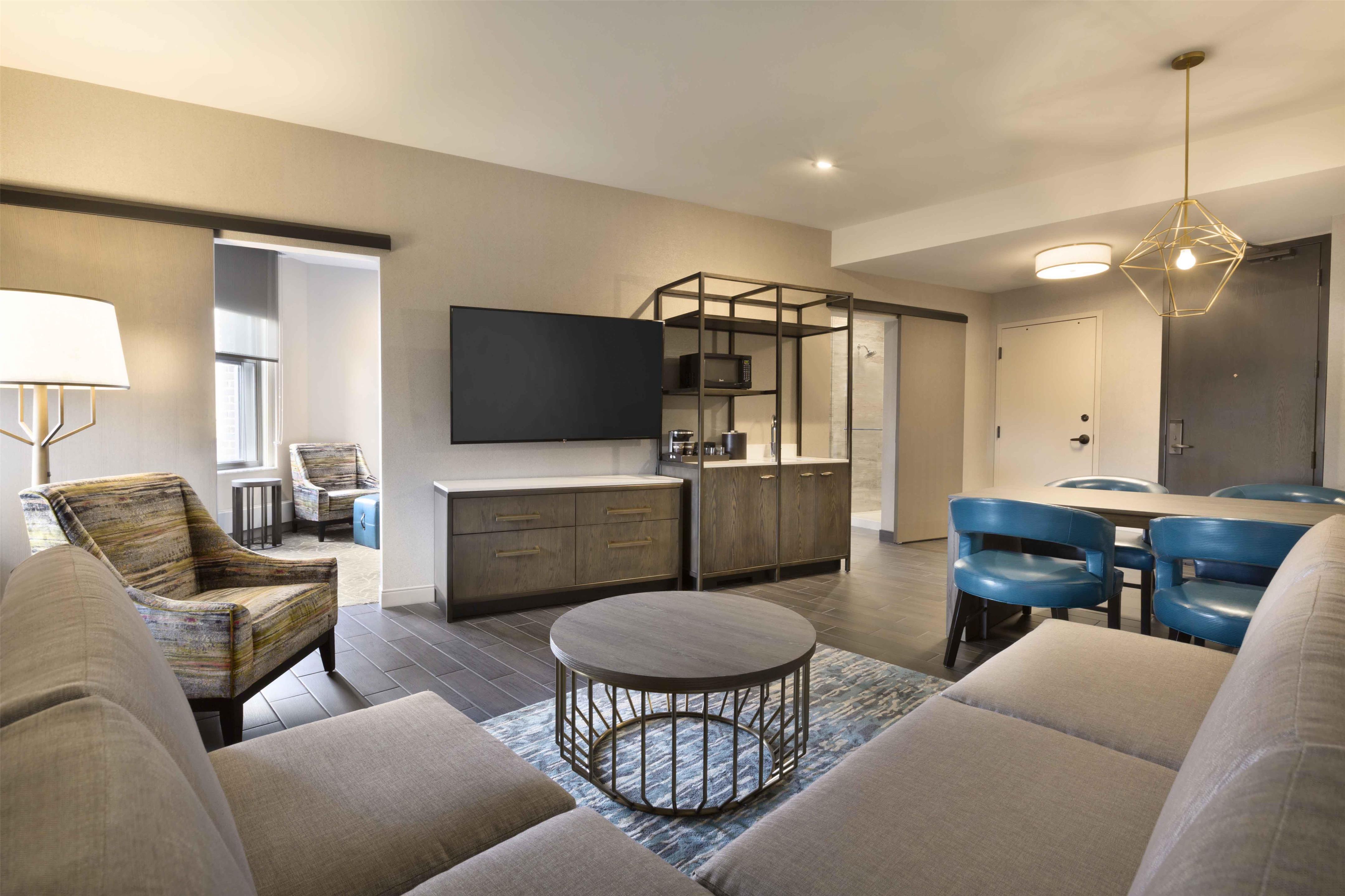 Guest room