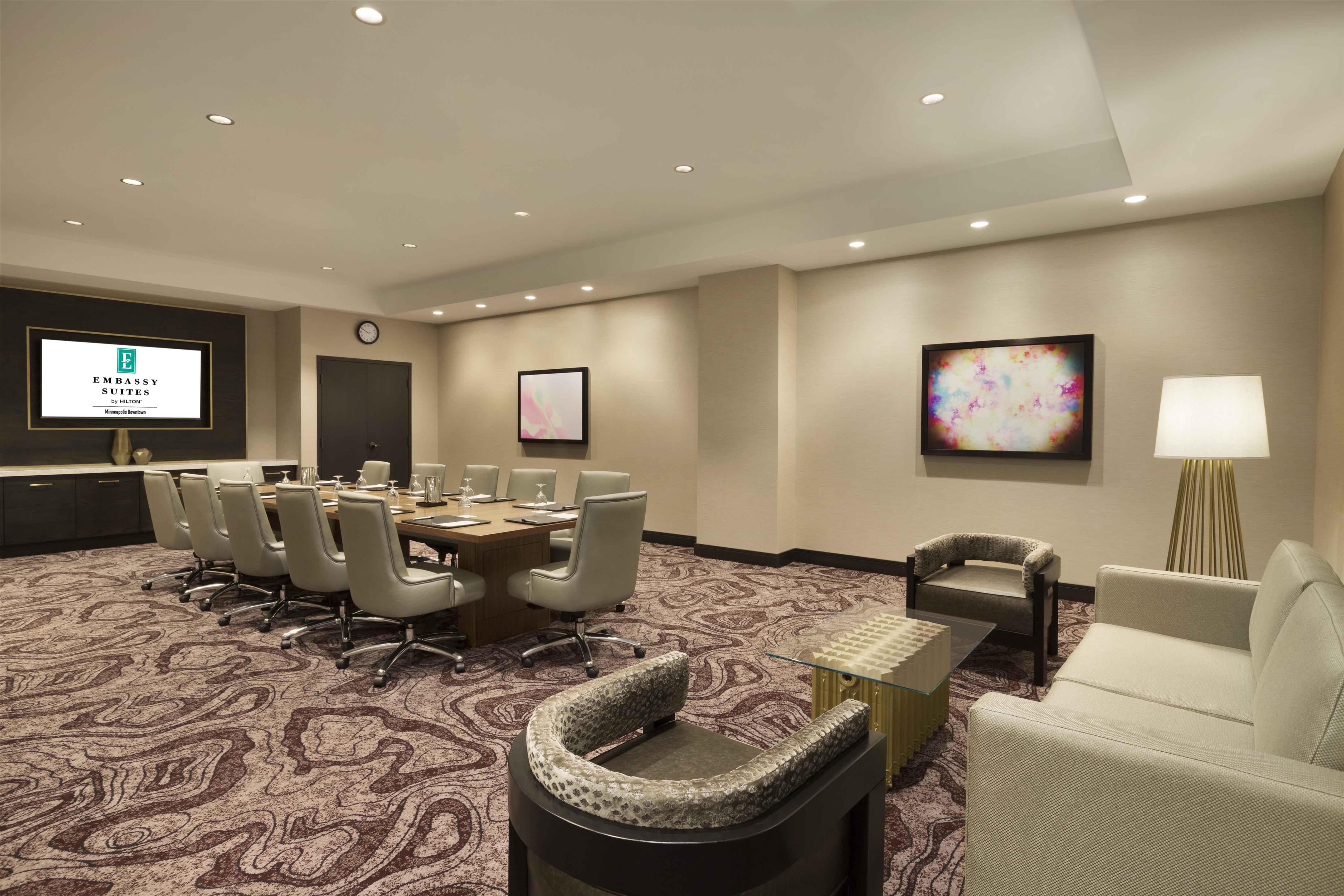 Meeting Room | Embassy Suites by Hilton Minneapolis Downtown
