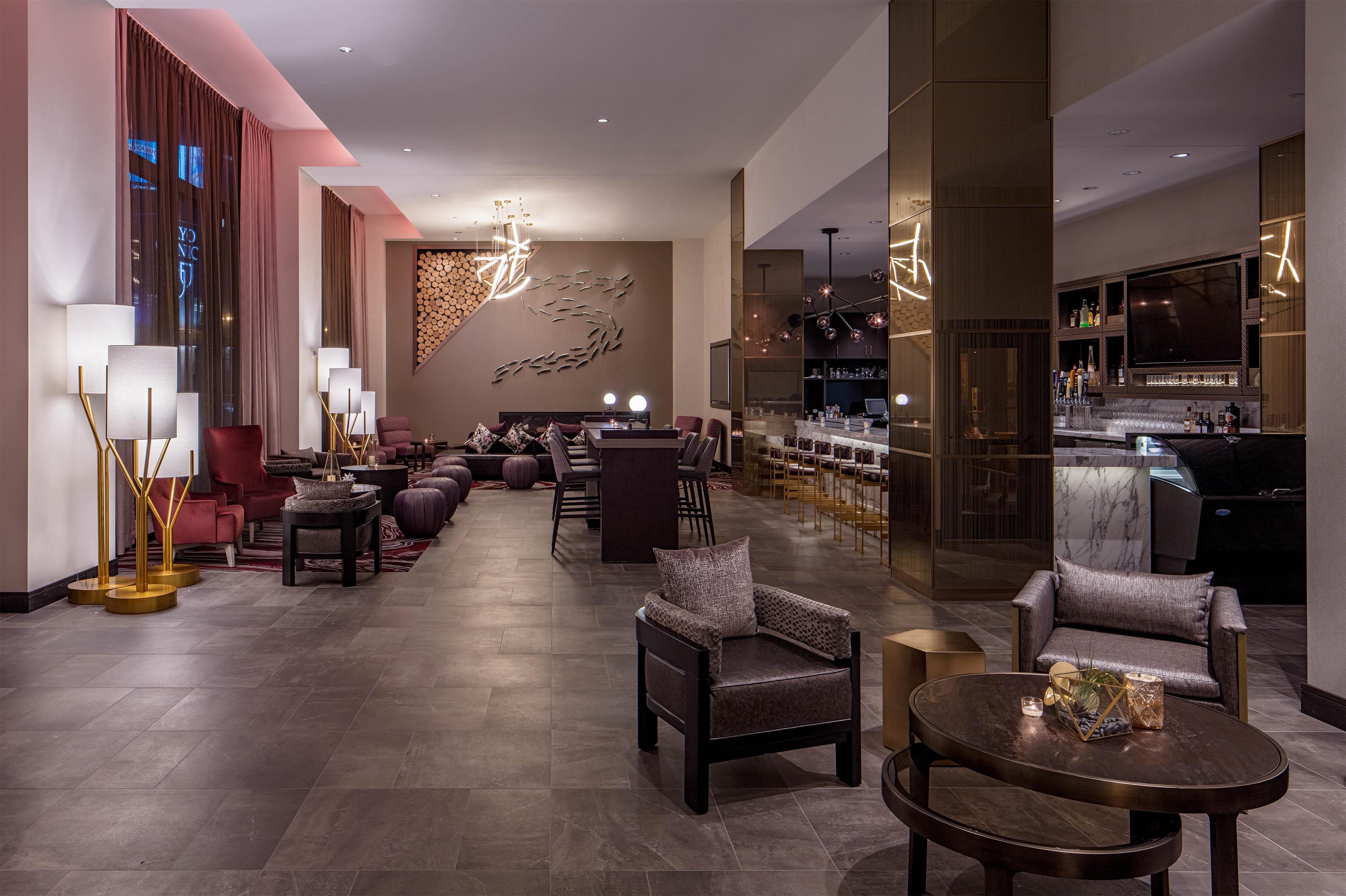 BarLounge | Embassy Suites by Hilton Minneapolis Downtown