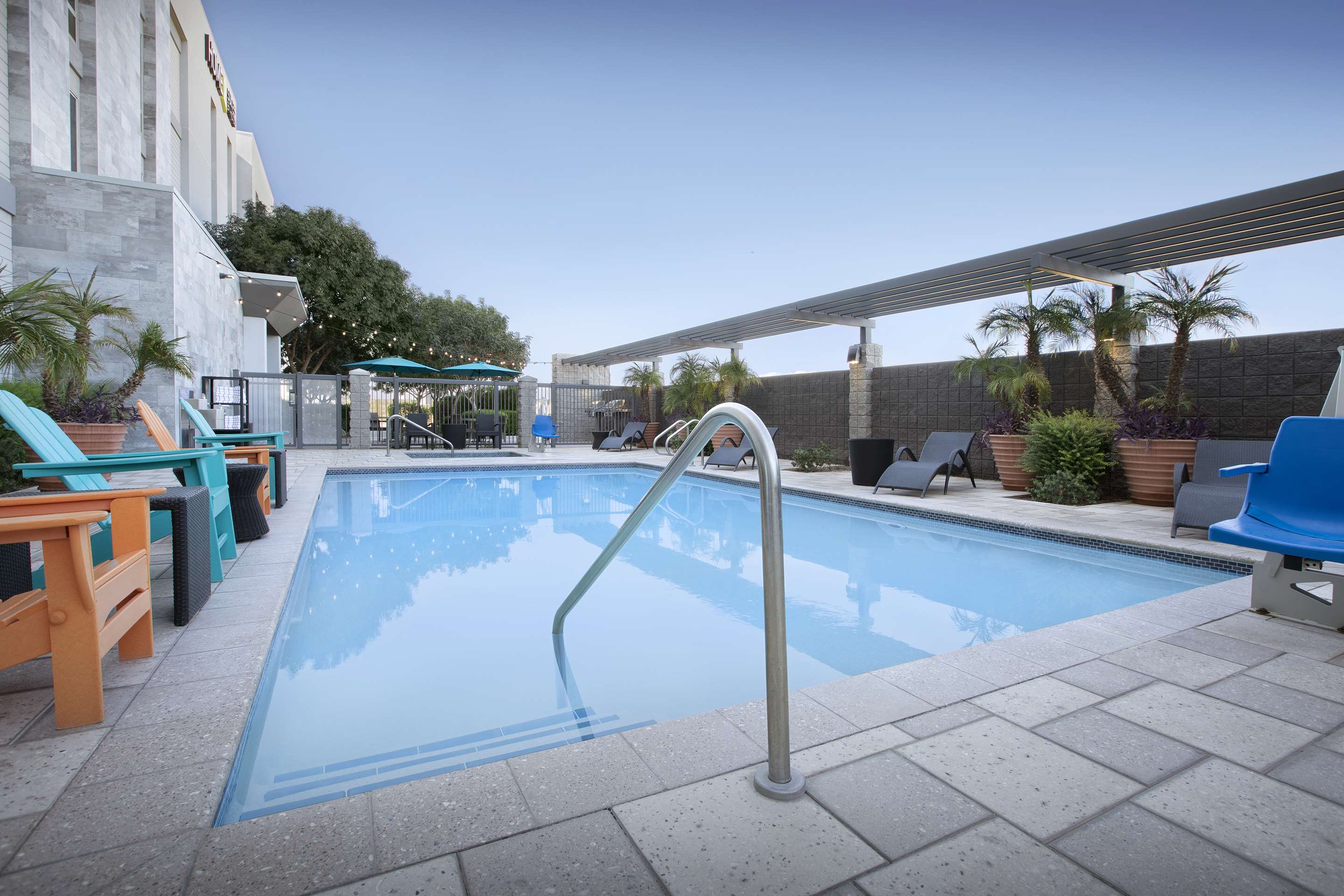 Pool | Home2 Suites by Hilton Phoenix Chandler