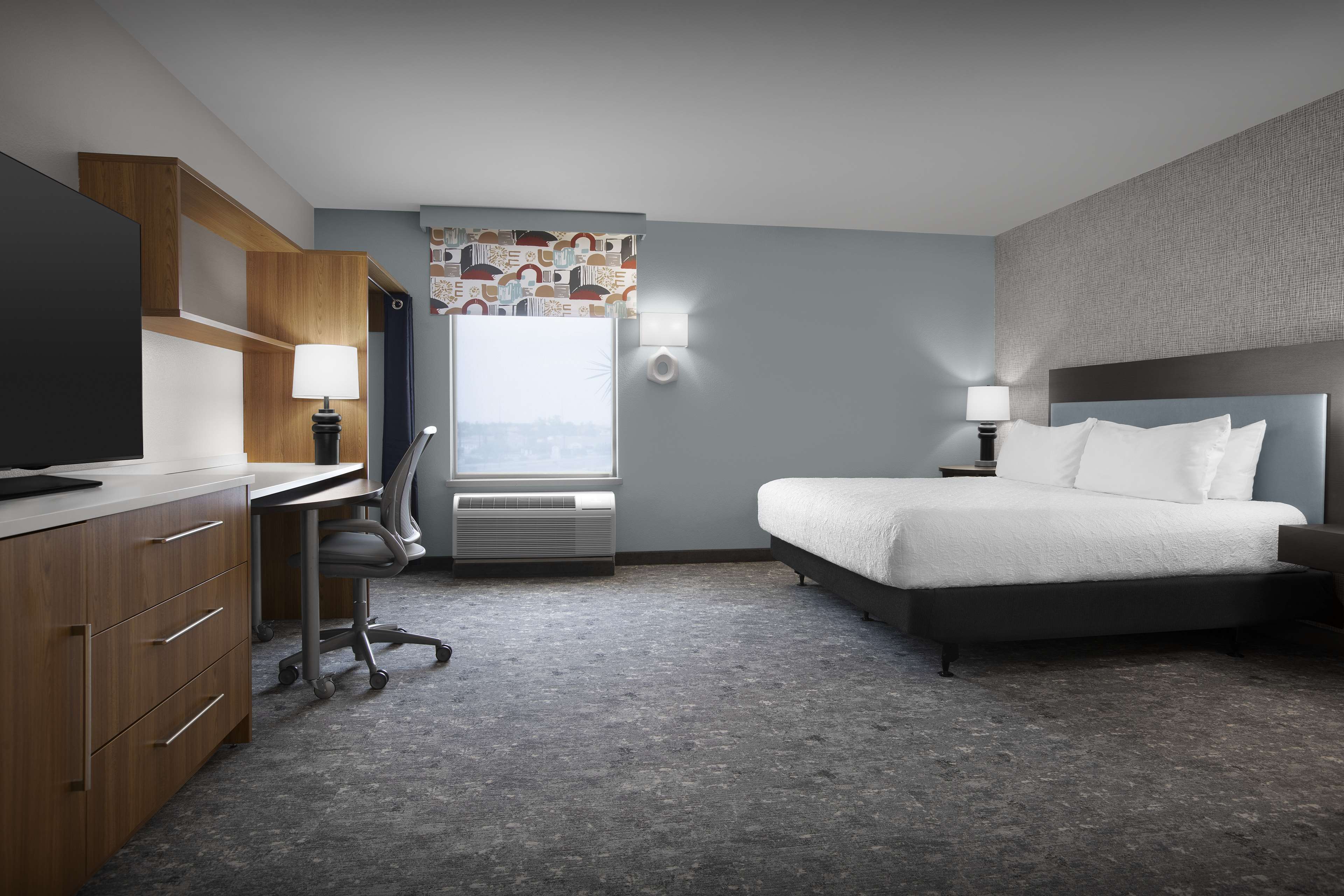 Home2 Suites by Hilton Phoenix Chandler Room Type - 1 KING ACCESS TUB STUDIO