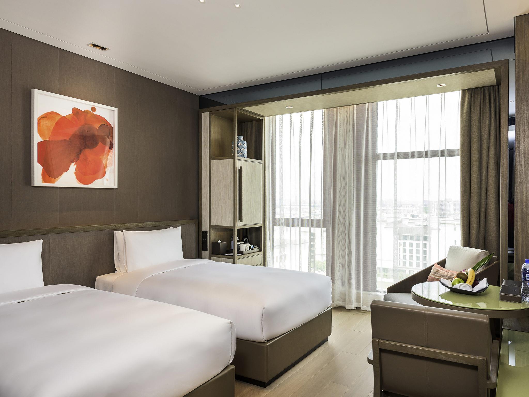 Novotel Shanghai Clover Room Type - Superior Room with 2 Single Beds