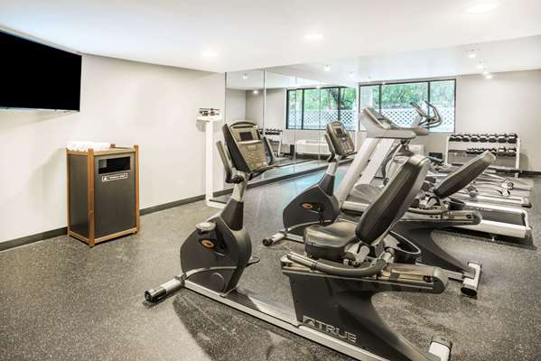 Fitness/ Exercise Room - Wyndham Garden Hotel Cheverly