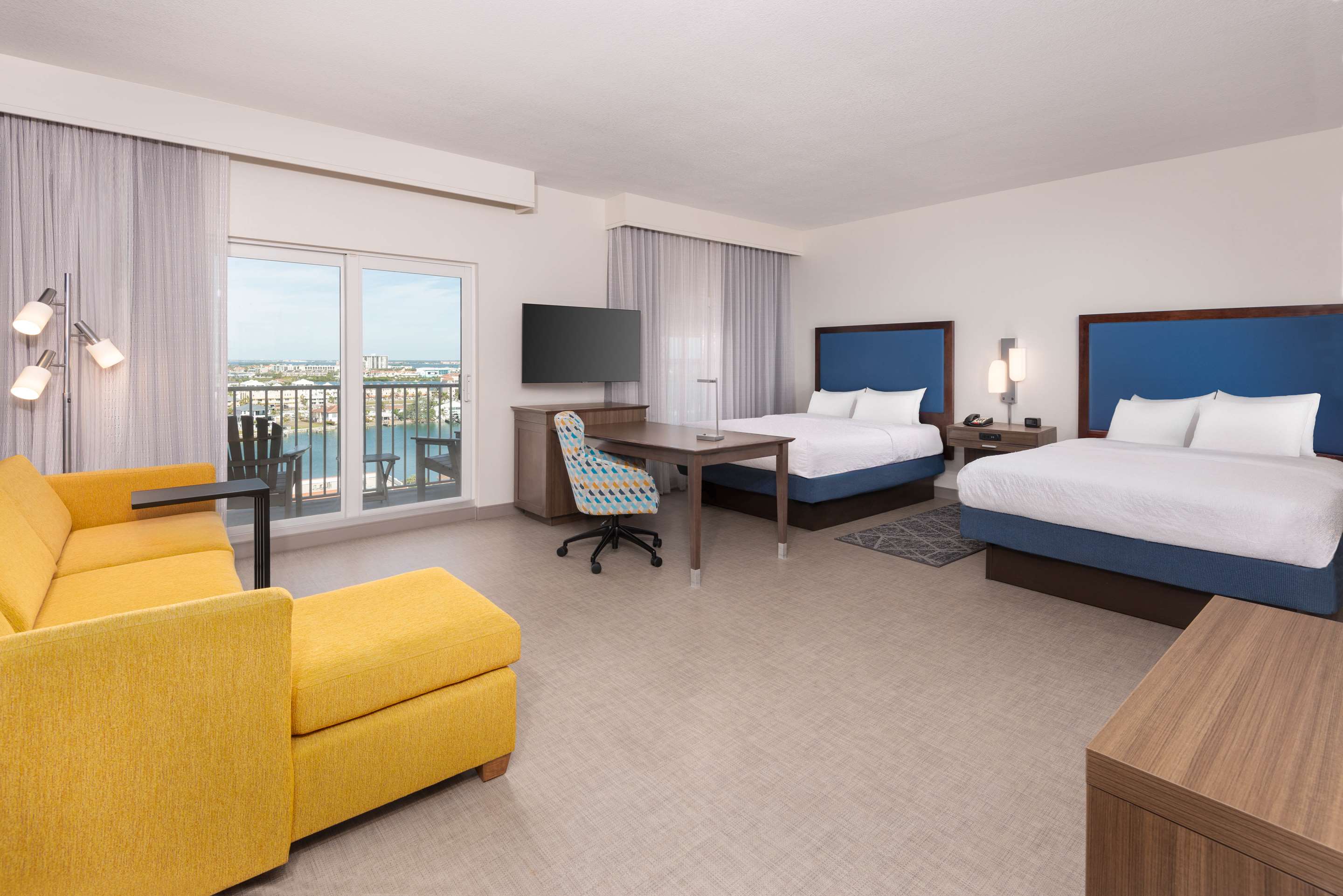 Guest room
