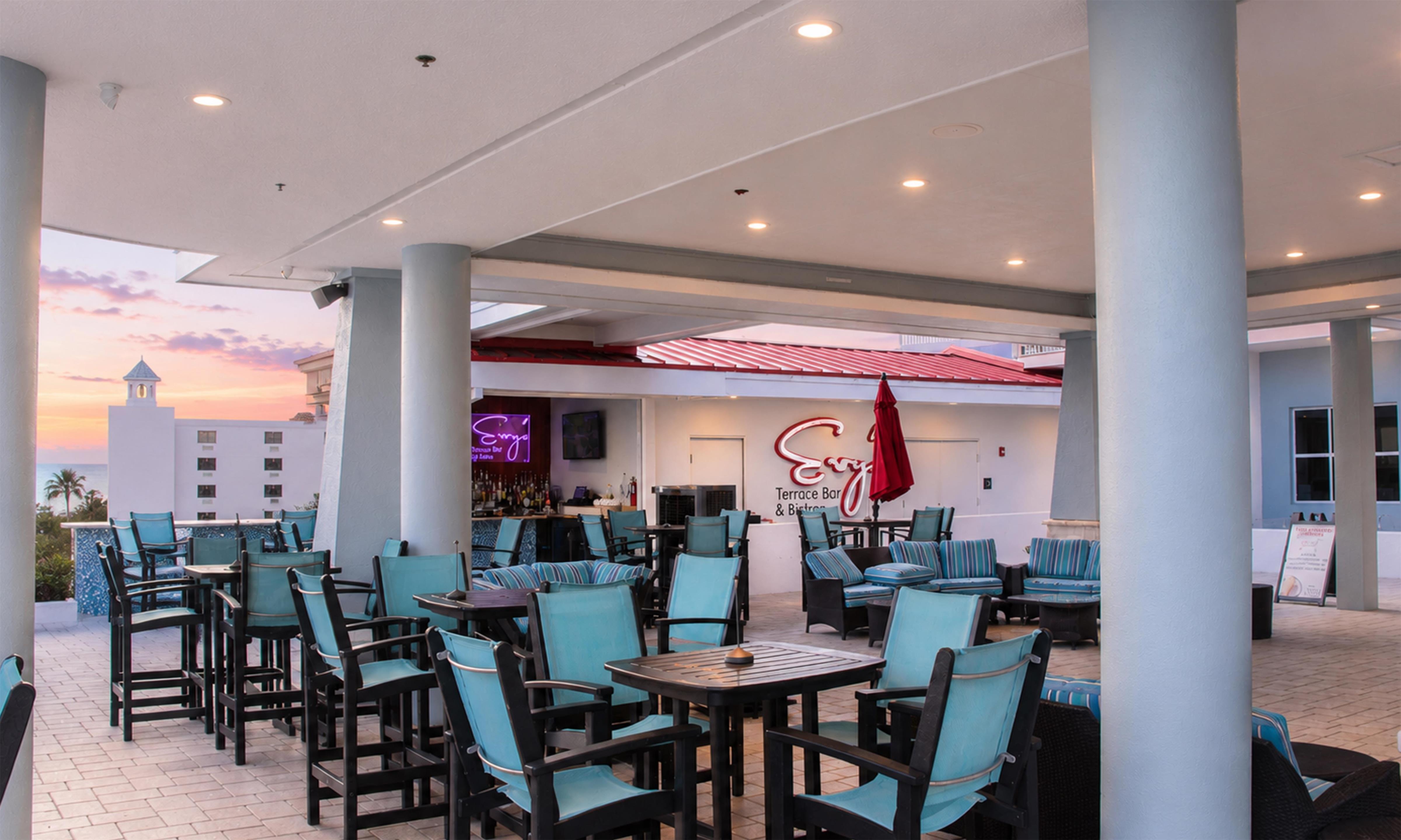 Restaurant | Hampton Inn & Suites Clearwater Beach