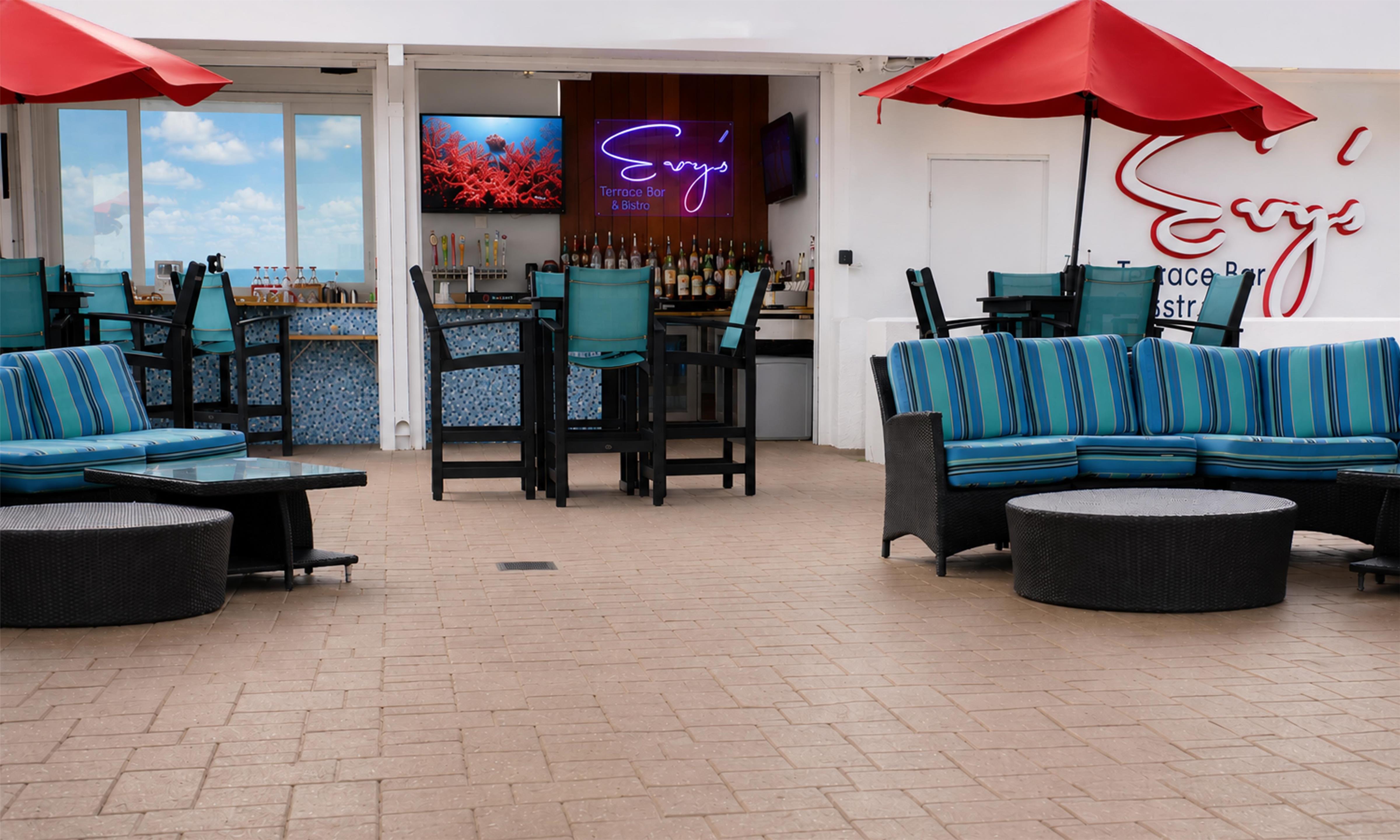 Restaurant | Hampton Inn & Suites Clearwater Beach