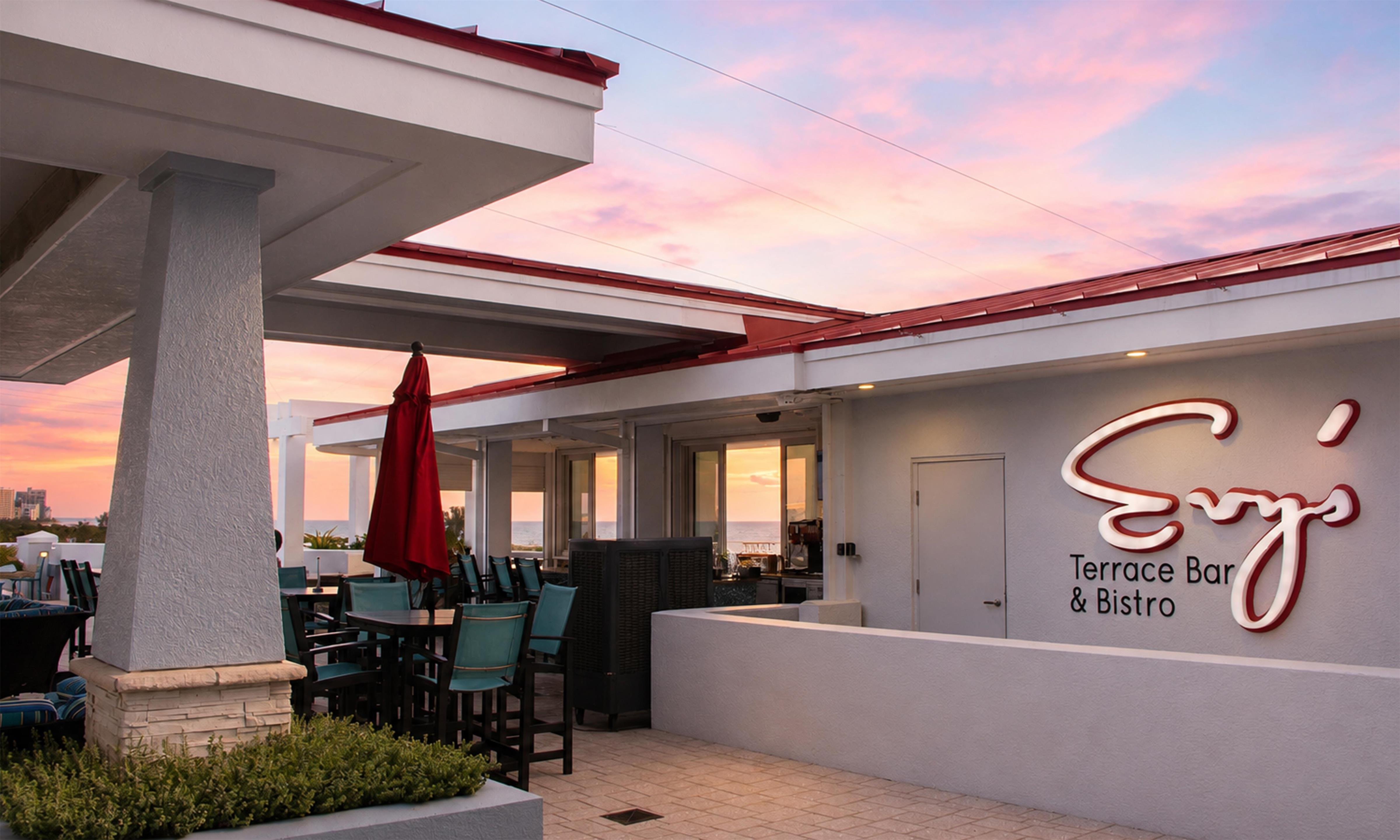 Restaurant | Hampton Inn & Suites Clearwater Beach