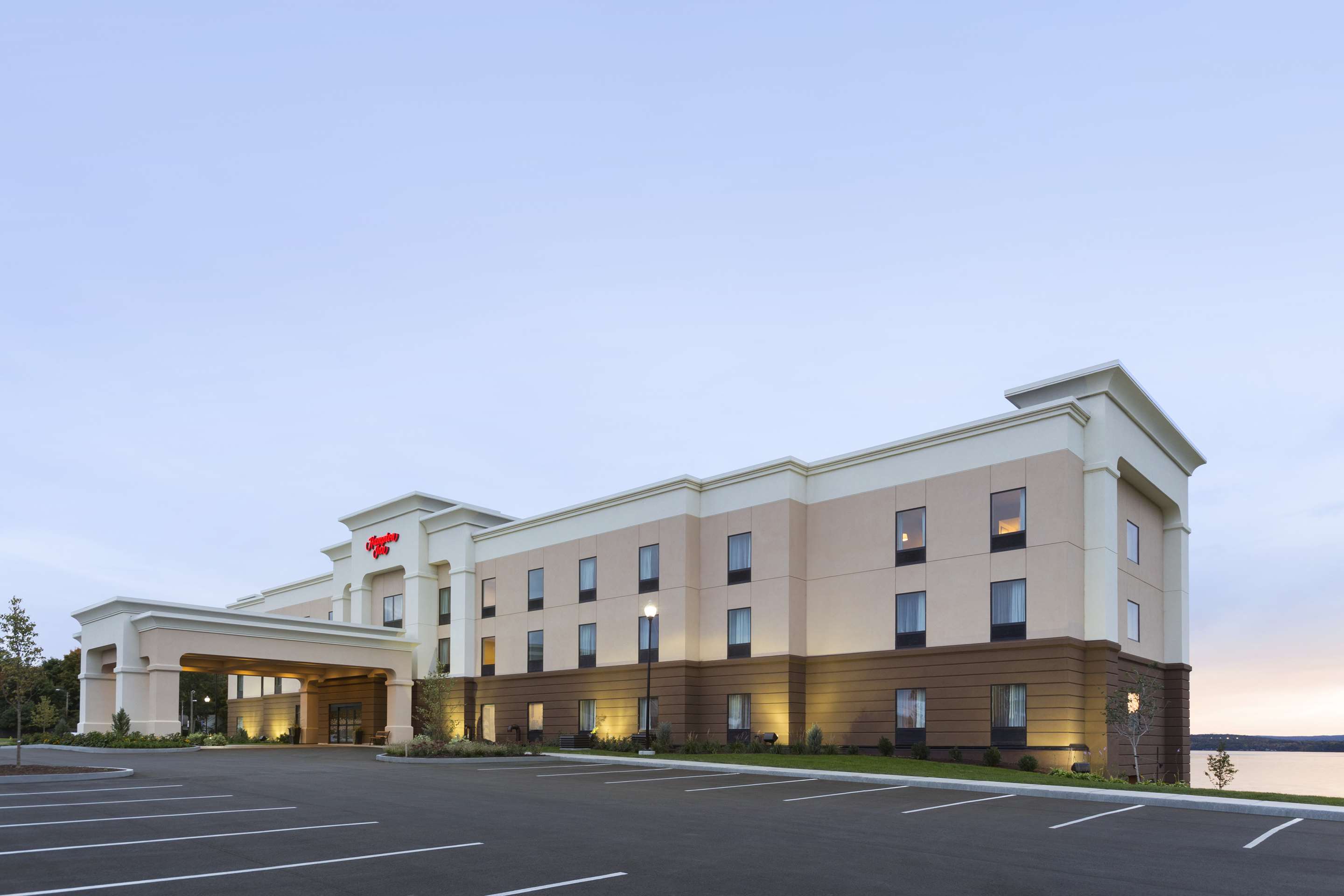 Exterior | Hampton Inn Penn Yan