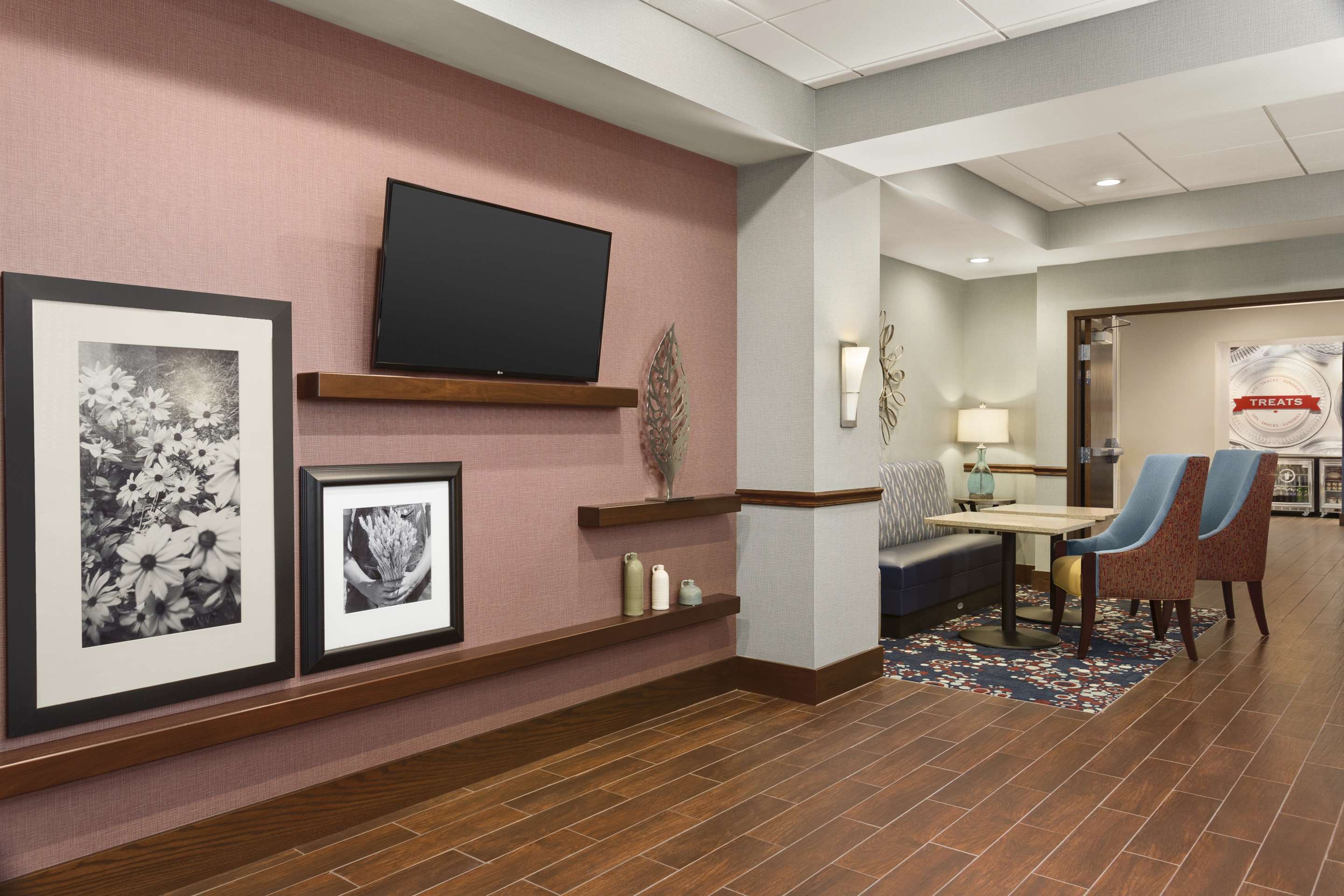 Reception | Hampton Inn Penn Yan