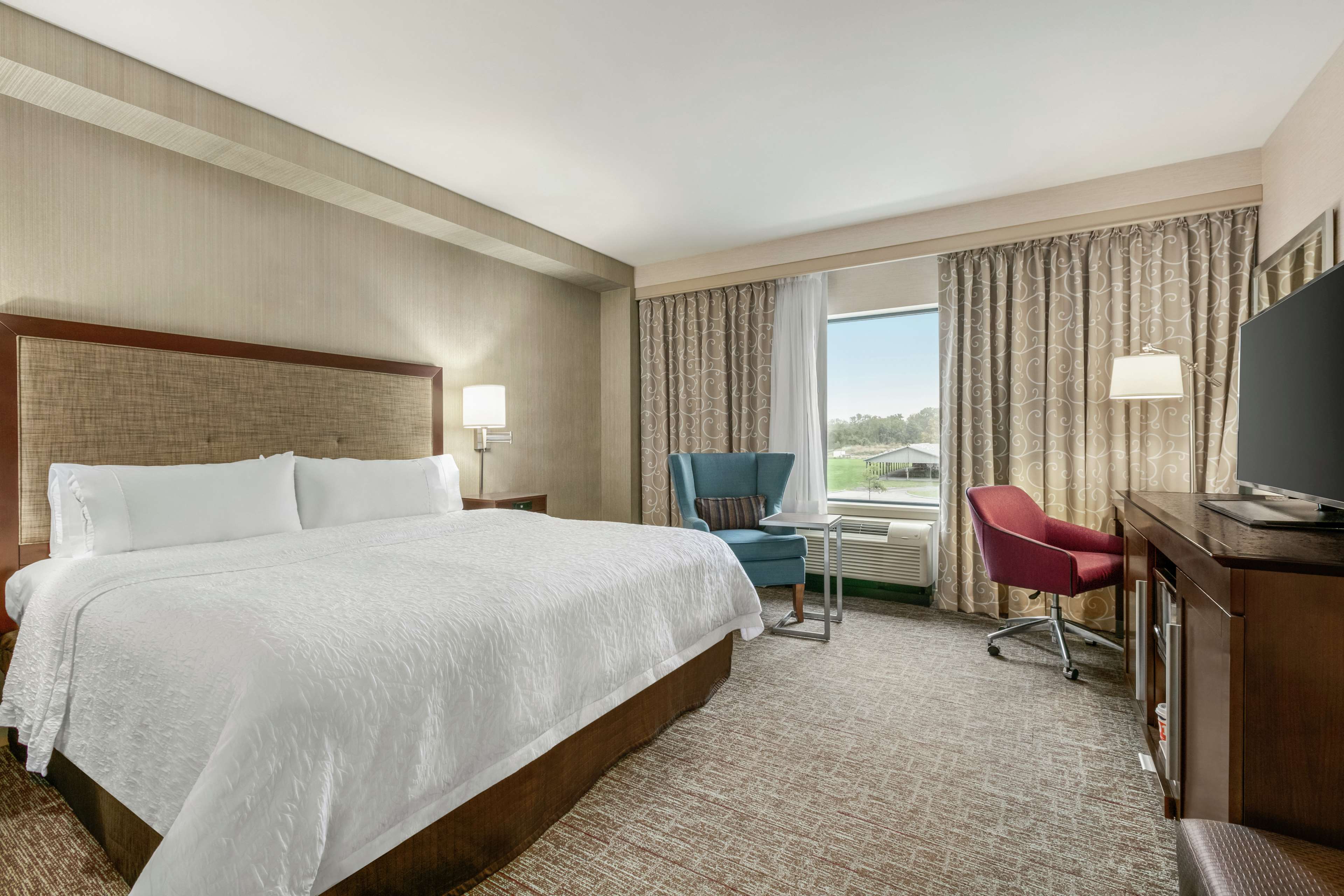 Hampton Inn by Hilton Penn Yan Room Type - 1 KING NS
