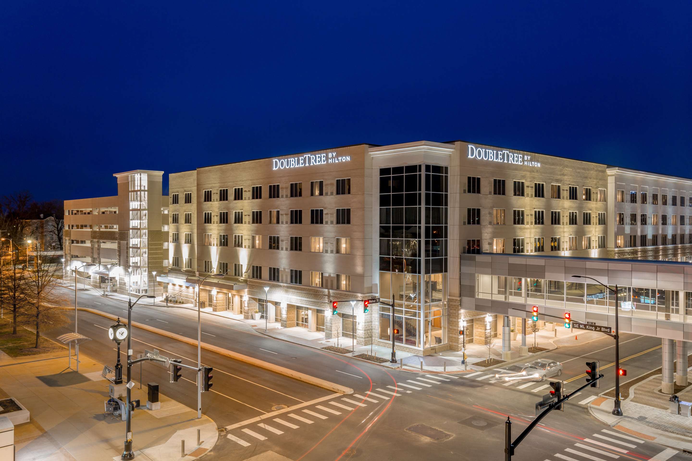 Exterior | DoubleTree by Hilton Evansville