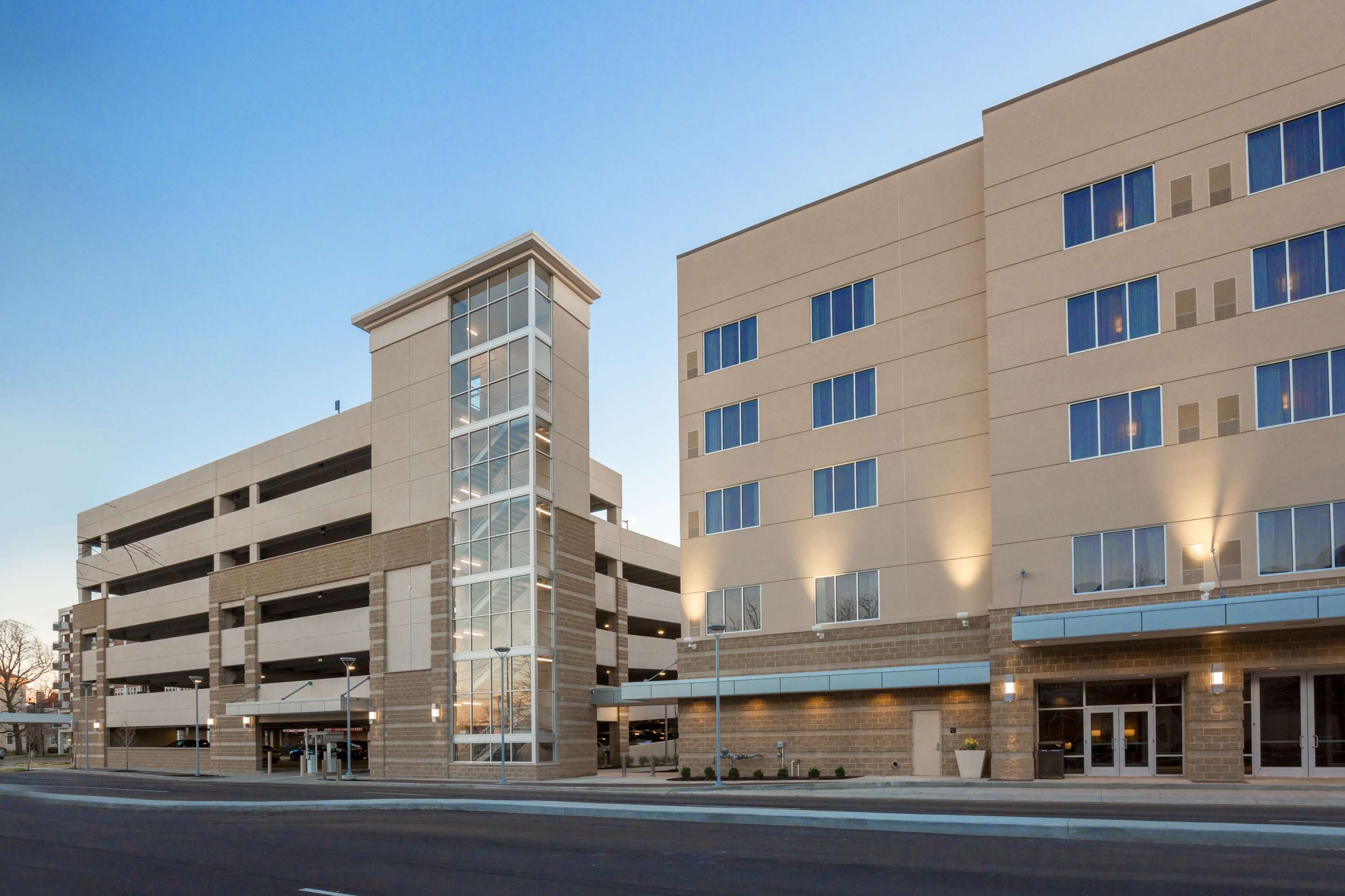 Exterior | DoubleTree by Hilton Evansville