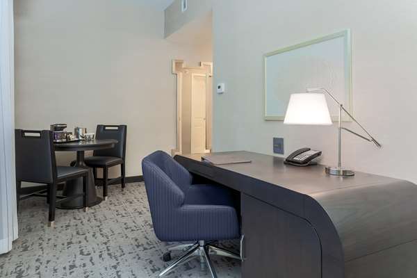  - DoubleTree by Hilton Hotel Downtown Evansville